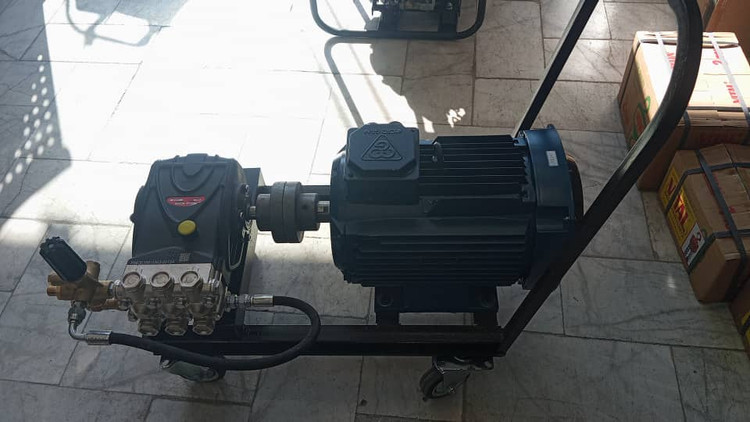 کارواش 200 بار با شاسی چرخ دار با الکتروموتور 7/5 اسب سه فاز موتوژن