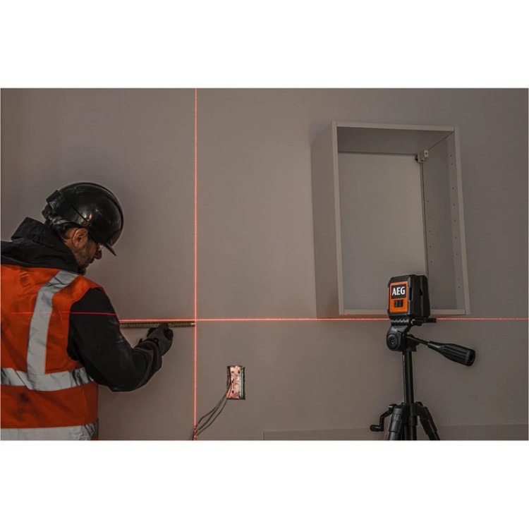 تراز لیزری آ ا گ مدل CLR215-B به همراه کیف برزنتی